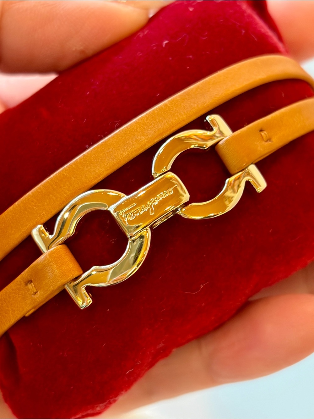 Authentic Salvatore Ferragamo Gancini Leather Multi-Wear Bracelet & Choker